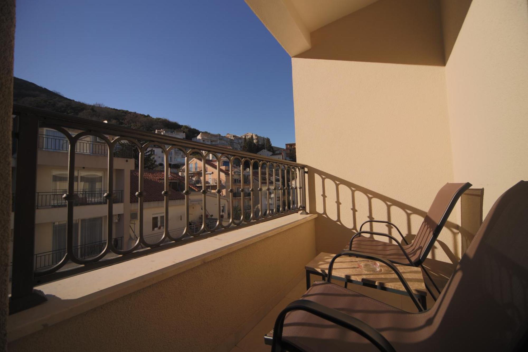 Hotel Pima Budua Esterno foto